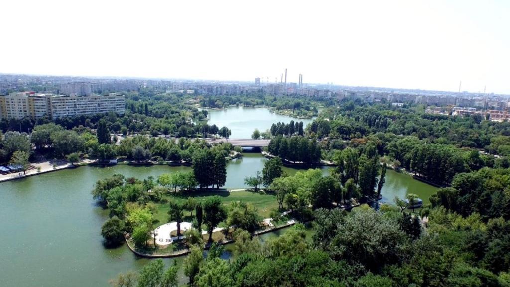 Aldira Sky Arena Nationala דירה